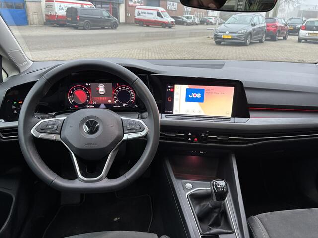 Volkswagen GOLF 1.5 TSI Style / Elektrische Stoelen / Camera / Schuifkanteldak / Virtual Cockpit / Draadloos Apple Carplay/Androidauto /