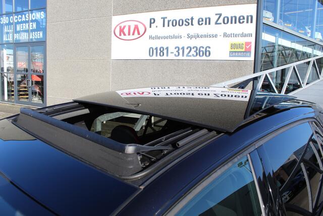 Volkswagen GOLF 2.0 TSI GTI Panoramadak/IQ Light/Navigatie/Achteruitrijcamera/Virtual cockpit/Adaptieve cruise controle/Sfeerverlichting/Draadloze telefoonoplader/Stuurverwarming/Stoelverwarming/Parkeersensoren rondom