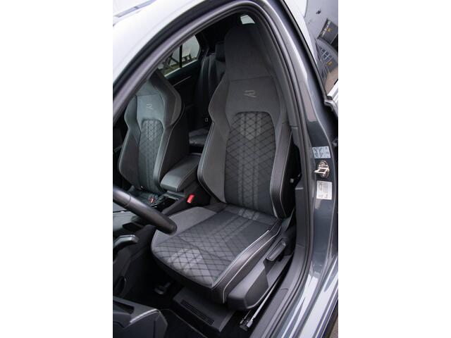 Volkswagen GOLF 1.5 eTSI R-Line ACC 18" Stoel/stuur verw. A. Camera