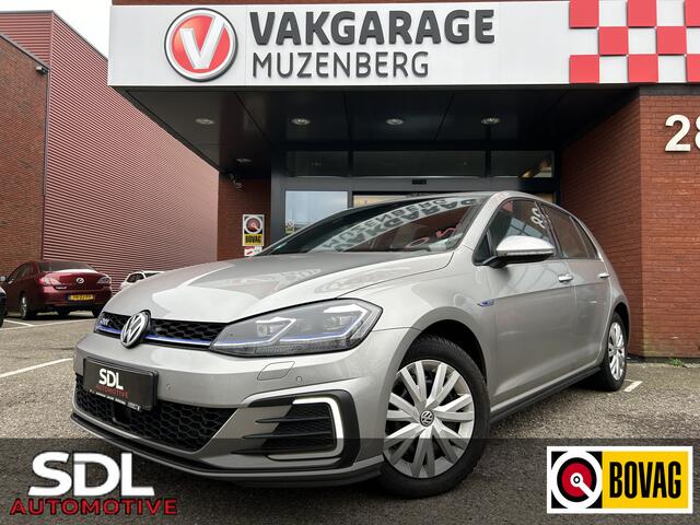 Volkswagen GOLF 1.4 TSI PHEV GTE Highline // FULL LED // NAVI // PDC V+A // ADAPTIV CRUISE // STOELVERWARMING