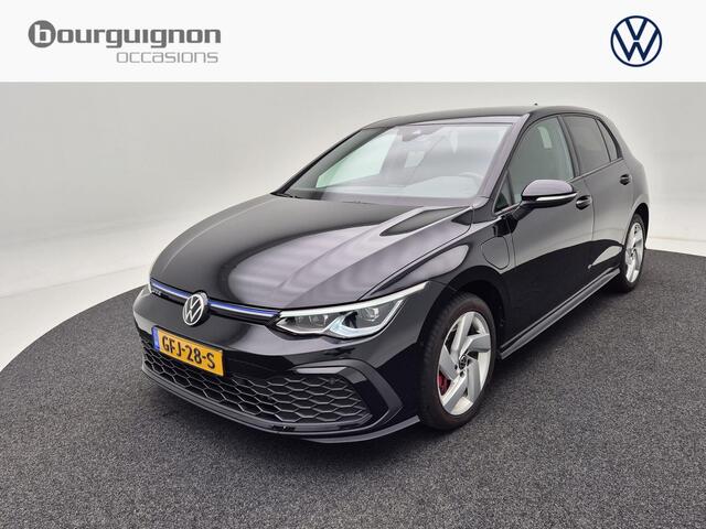 Volkswagen GOLF 1.4 eHybrid GTE 245 Pk | Stuur Verwarming | Stoel Verwarming Voor en Achter | Adaptive Cruise Control | ECC | Carplay | Navigatie | Privacy Glass | 17 Inch