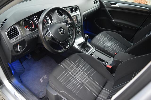 Volkswagen GOLF 1.2 TSI 110PK R-line met navi/camera/xenon