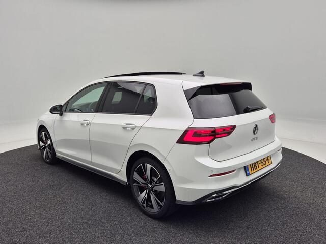 Volkswagen GOLF 1.4 eHybrid GTE 245 Pk Automaat | Full LED IQ Light | Panoramadak | 18 Inch | Navigatie | Adaptive Cruise | 5.653 Km!!