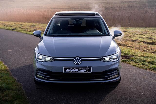 Volkswagen GOLF 1.5 eTSI Style 150 pk DSG Aut. Panodak, IQ LED Koplampen, Side Assist, Sportstoelen, NAP, 1e Eigenaar