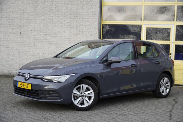 Volkswagen GOLF 1.5 TSI 131PK! 5drs Life BJ2020 Lmv 16" | Led | Pdc | Navi | Dashboard verlichting | Virtual cockpit | Climate control | Cruise control | Getint glas | Nw-model!