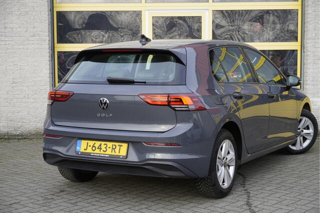 Volkswagen GOLF 1.5 TSI 131PK! 5drs Life BJ2020 Lmv 16" | Led | Pdc | Navi | Dashboard verlichting | Virtual cockpit | Climate control | Cruise control | Getint glas | Nw-model!