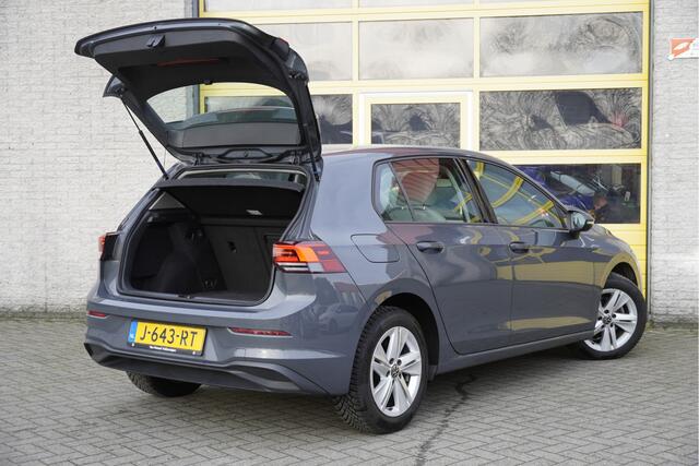 Volkswagen GOLF 1.5 TSI 131PK! 5drs Life BJ2020 Lmv 16" | Led | Pdc | Navi | Dashboard verlichting | Virtual cockpit | Climate control | Cruise control | Getint glas | Nw-model!