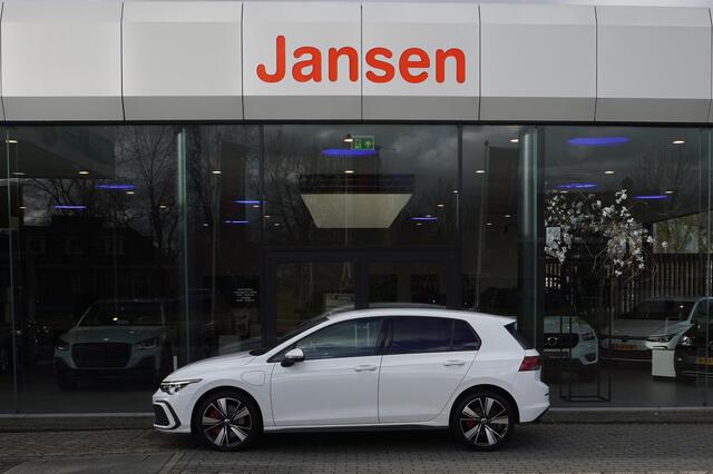 Volkswagen GOLF 1.4 eHybrid GTE | CarPlay | LED | Camera | ACC | Trekhaak | 18"
