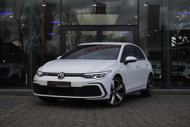 Volkswagen GOLF 1.4 eHybrid GTE | CarPlay | LED | Camera | ACC | Trekhaak | 18"