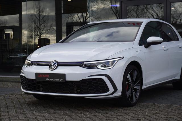 Volkswagen GOLF 1.4 eHybrid GTE | CarPlay | LED | Camera | ACC | Trekhaak | 18"