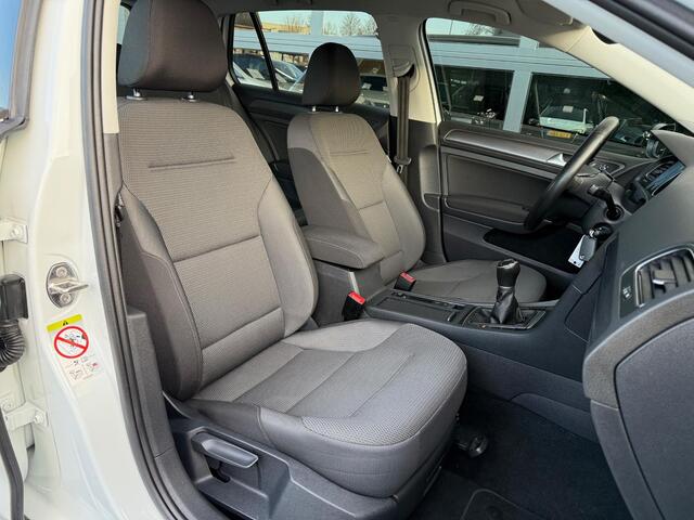 Volkswagen GOLF 1.0 TSI Comfortline Clima LED PDC LMV