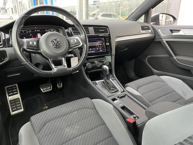 Volkswagen GOLF Variant 1.5 TSI R-Line / AUTOMAAT/ 2X R-LINE/ TREKHAAK/ DIGITAL DASH/ ACC/ DAB/ NAVI/ APP-CONNECT/ PARK. SENSOREN + CAMERA/ CLIMA/ STOELVERWARMING