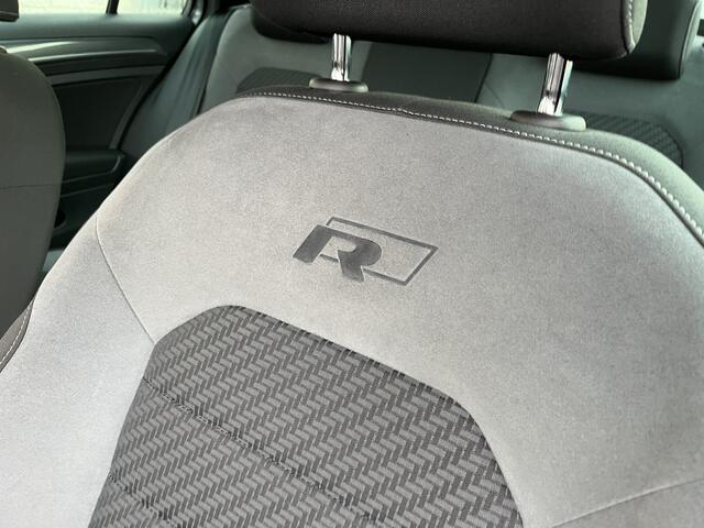 Volkswagen GOLF Variant 1.5 TSI R-Line / AUTOMAAT/ 2X R-LINE/ TREKHAAK/ DIGITAL DASH/ ACC/ DAB/ NAVI/ APP-CONNECT/ PARK. SENSOREN + CAMERA/ CLIMA/ STOELVERWARMING