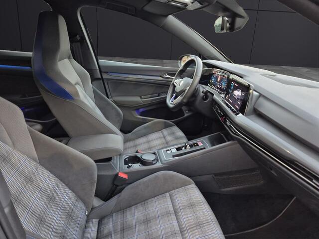 Volkswagen GOLF 1.4 eHybrid GTE 245PK / Pano / HUD / Keyless