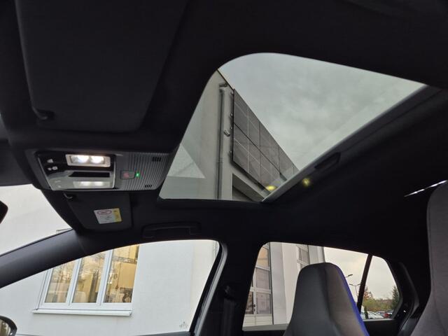 Volkswagen GOLF 1.4 eHybrid GTE 245PK / Pano / HUD / Keyless