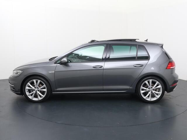 Volkswagen GOLF 1.5 TSI Highline | 130 PK | Automaat | Panoramadak | Navigatiesysteem | Keyless entry / start |