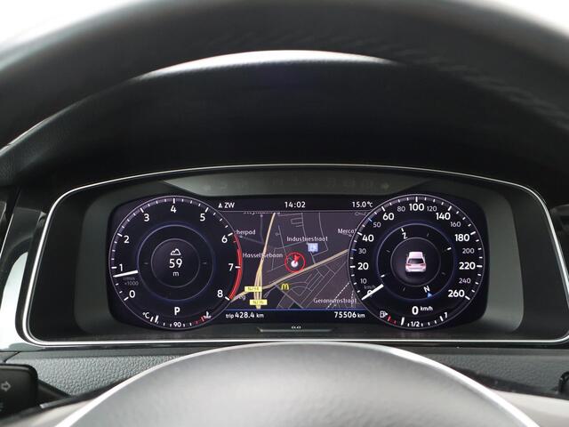 Volkswagen GOLF 1.5 TSI Highline | 130 PK | Automaat | Panoramadak | Navigatiesysteem | Keyless entry / start |