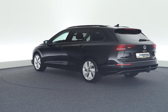 Volkswagen GOLF Variant 8.5 1.5 eTSI 150pk DSG Life Edition Trekhaak Camera Panoramadak Navigatie