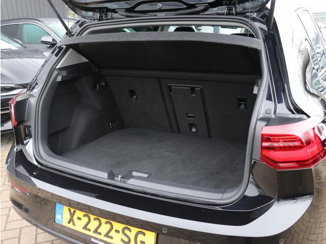 Volkswagen GOLF 1.5 eTSI Style I Navi I Ergostoel I LED I Camera