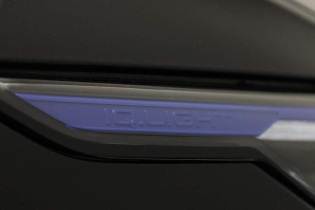Volkswagen GOLF 2.0 TSI 333PK DSG R 4Motion | Pano | Harman/Kardon | Adaptief onderstel | IQ Light | Keyless | Camera | 19 inch | HUD