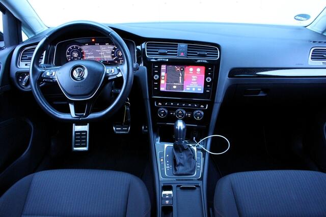 Volkswagen GOLF 1.4 TSI DSG Highline 150pk 1eEIG VIRTUAL CARPLAY ACC NAV STOELVW '17
