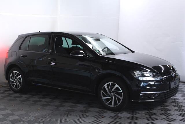 Volkswagen GOLF 1.4 TSI DSG Highline 150pk 1eEIG VIRTUAL CARPLAY ACC NAV STOELVW '17
