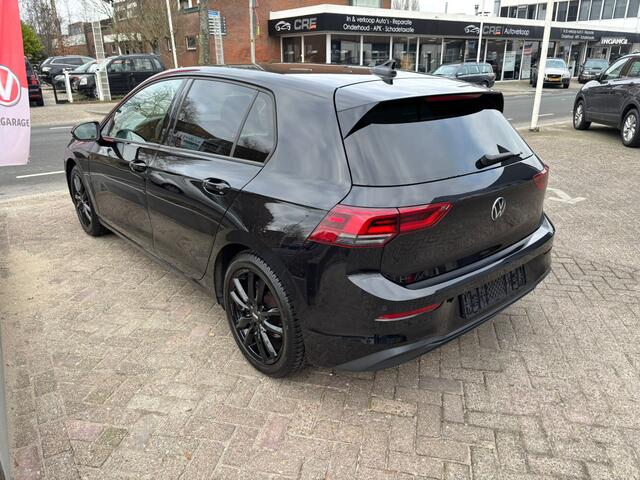 Volkswagen GOLF 1.0 eTSI Life Business