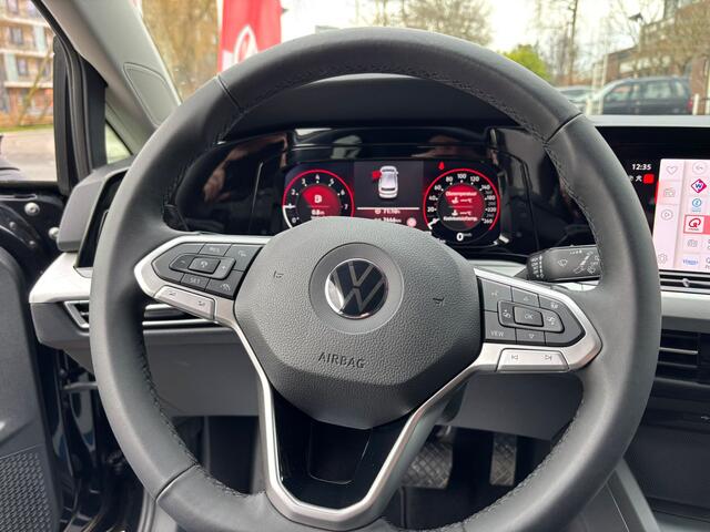 Volkswagen GOLF 1.0 eTSI Life Business