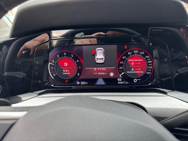 Volkswagen GOLF 1.0 eTSI Life Business