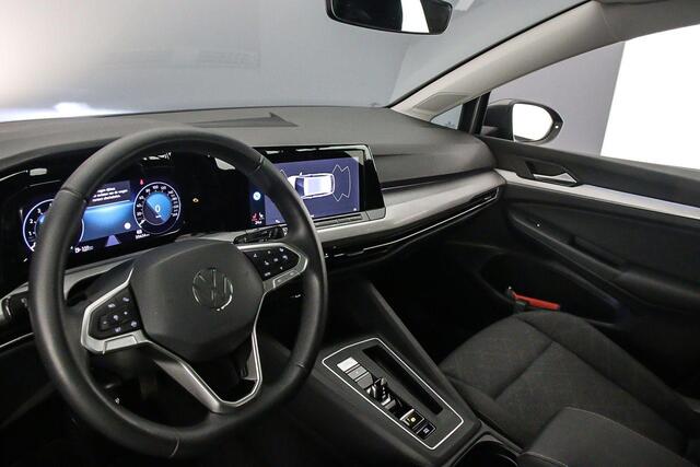 Volkswagen GOLF Variant Life 1.0 eTSI 110pk DSG Automaat Adaptive cruise control, Parkeersensoren, Navigatie, Stoelverwarming, App connect, Airco, DAB, Radio, Stuurwiel verwarmd