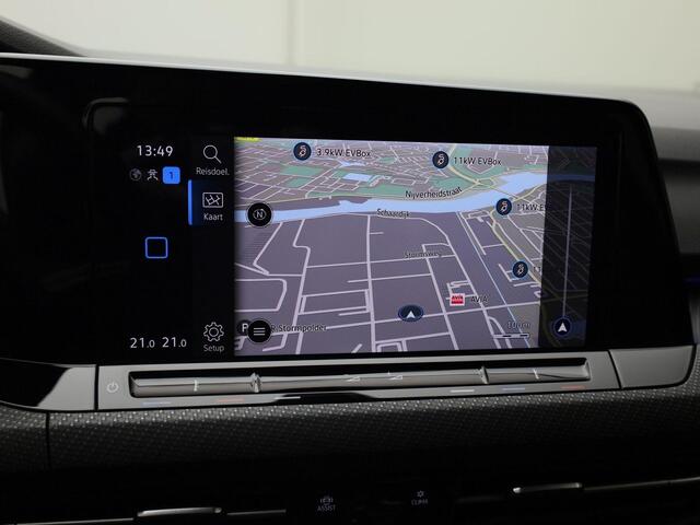 Volkswagen GOLF Variant 1.5TSI/130PK R-Line · Navigatie · Parkeersensoren + camera · LED