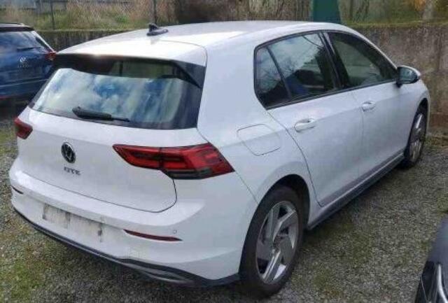 Volkswagen GOLF 1.4 Ehybrid GTE 245PK - LED - Navi - Stoelverwarm. - Carplay
