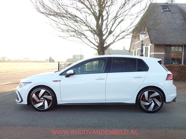 Volkswagen GOLF 2.0TSI GTI IQ-LIGHT / SFEERVERLICHTING / CARPLAY
