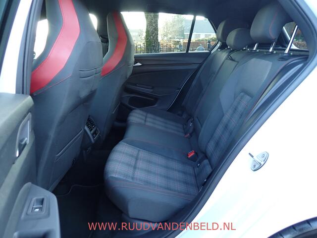 Volkswagen GOLF 2.0TSI GTI IQ-LIGHT / SFEERVERLICHTING / CARPLAY