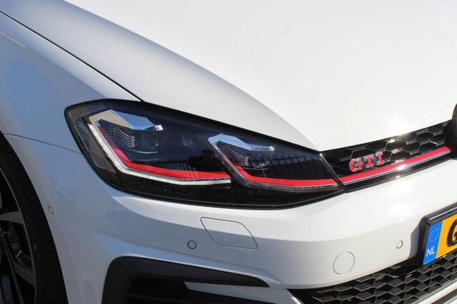 Volkswagen GOLF 2.0 TSI GTI Performance Automaat/Virtueel cockpit/Navigatie/Cruise control adaptief/Stoelverwarming/Achteruitrijcamera/LED koplampen/Park assist/Lichtmetalen velgen
