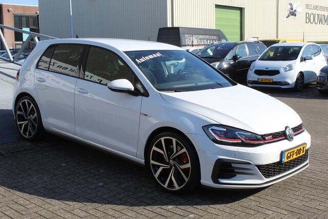 Volkswagen GOLF 2.0 TSI GTI Performance Automaat/Virtueel cockpit/Navigatie/Cruise control adaptief/Stoelverwarming/Achteruitrijcamera/LED koplampen/Park assist/Lichtmetalen velgen
