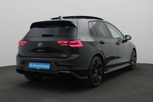 Volkswagen GOLF 1.5 eTSI 150 pk DSG R-Line Business | Panoramadak | IQ Light | Achteruitrijcamera | Stuur-/stoelverwarming