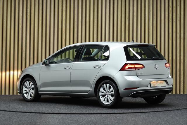 Volkswagen GOLF 1.0 TSI Comfortline Business | Apple Carplay & Android Auto | Navigatie | Camera | Parkeerhulp | Stoelverwarming | Adaptive-cruise