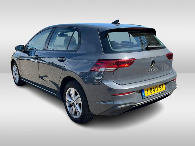 Volkswagen GOLF 1.5 TSI Life / Navigatie / Achteruitrij camera / Parkeersensoren V+A / App connect /