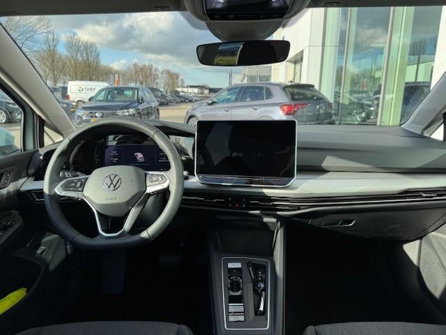 Volkswagen GOLF Life Edition 1.5 eHybrid 150 kW / 204 pk | 18" Velgen | Camera | Cruise Control Adaptief | Keyless | Digitale Cockpit |