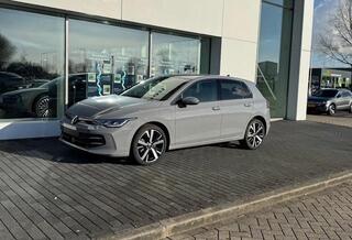 volkswagen-golf-life-edition-1.5-eh