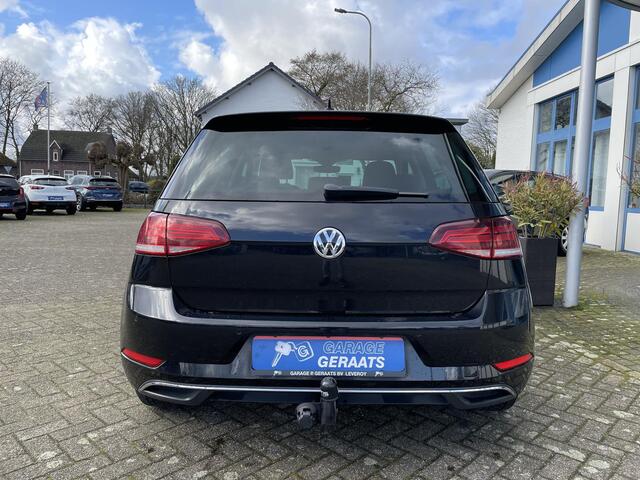 Volkswagen GOLF 1.5 TSI Highline | Virtual cockpit, Full map navigatie, Stoelverwarming, Adaptive cruise controle, Parkeersensorten V+A