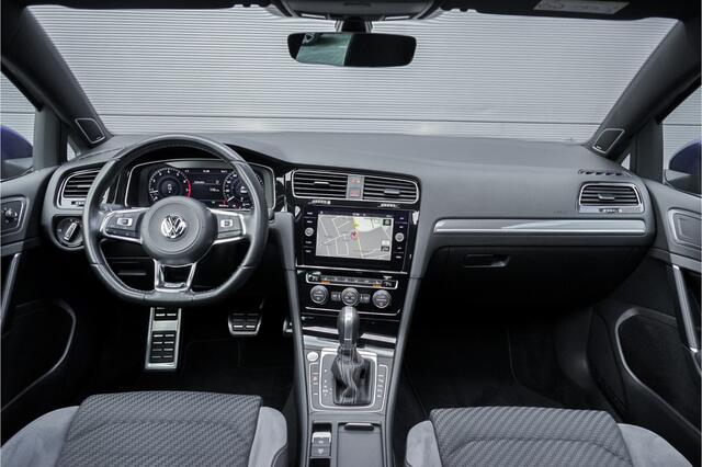 Volkswagen GOLF 1.4 TSI Highline R-Line Pano Dynaudio ACC NL Auto