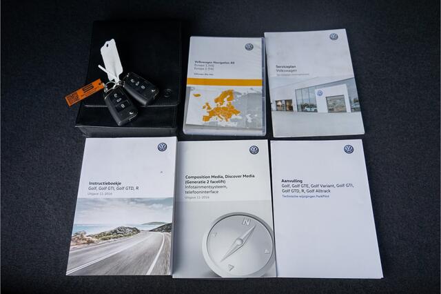 Volkswagen GOLF 1.4 TSI Highline R-Line Pano Dynaudio ACC NL Auto