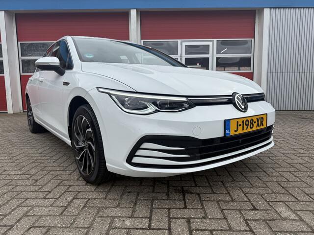 Volkswagen GOLF 1.5 TSI 131 PK | Life | Navigatie |
