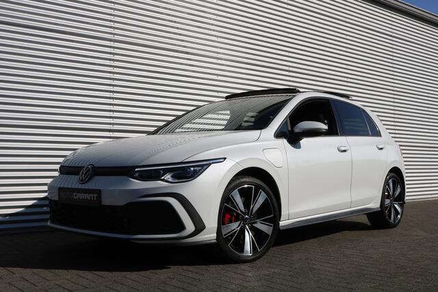 Volkswagen GOLF 1.4 eHybrid GTE (Panoramadak Sportinterieur Carplay ACC Full-Led 19InchLMV PrivacyGlass Pdc V+A)