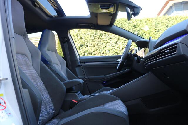 Volkswagen GOLF 1.4 eHybrid GTE (Panoramadak Sportinterieur Carplay ACC Full-Led 19InchLMV PrivacyGlass Pdc V+A)