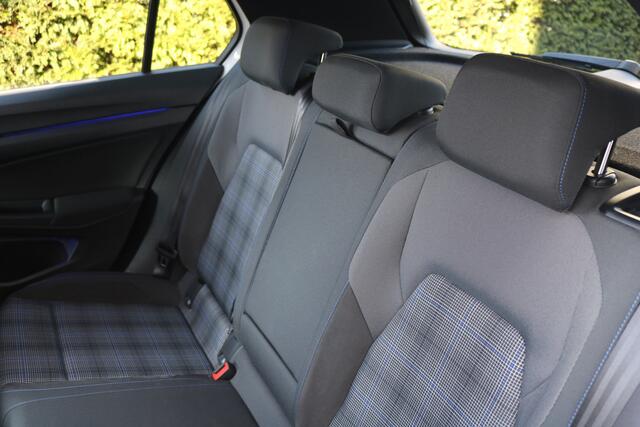 Volkswagen GOLF 1.4 eHybrid GTE (Panoramadak Sportinterieur Carplay ACC Full-Led 19InchLMV PrivacyGlass Pdc V+A)