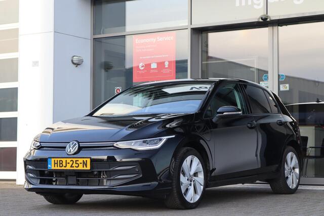 Volkswagen GOLF 1.5 204 pk DSG eHybrid Life Edition | Navigatie | Standkachel | Camera | LED | Climatronic | App Connect | 17'' LM | All season Fabrieksgarantie tot 31-01-2029 of 100.000km | Nieuwprijs rijklaar ¤ 41.115,-