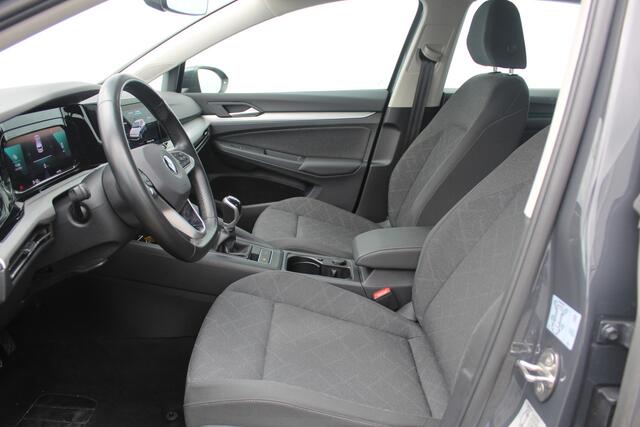 Volkswagen GOLF 1.5 TSI Airco l Cruise control l Parkeercamera l LED dagrijverlichting l AppleCarPlayAndroidAuto